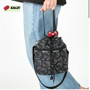 Hello Kitty x LeSportsac Drawstring Bucket Bag (I Am A Star) NWT
